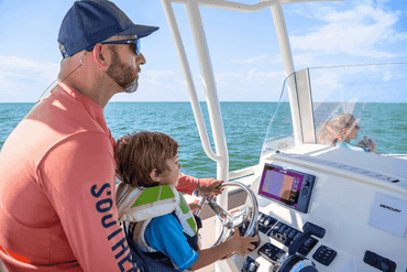 Ecoscandaglio Simrad CRUISE 5/7/9" GPS Fishfinder, con sonda 83/200, Pesca